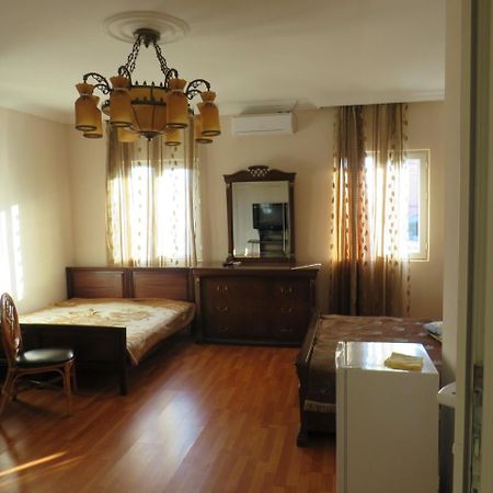 Mini Hotel On Guramishvili 22 Kobuleti Dış mekan fotoğraf